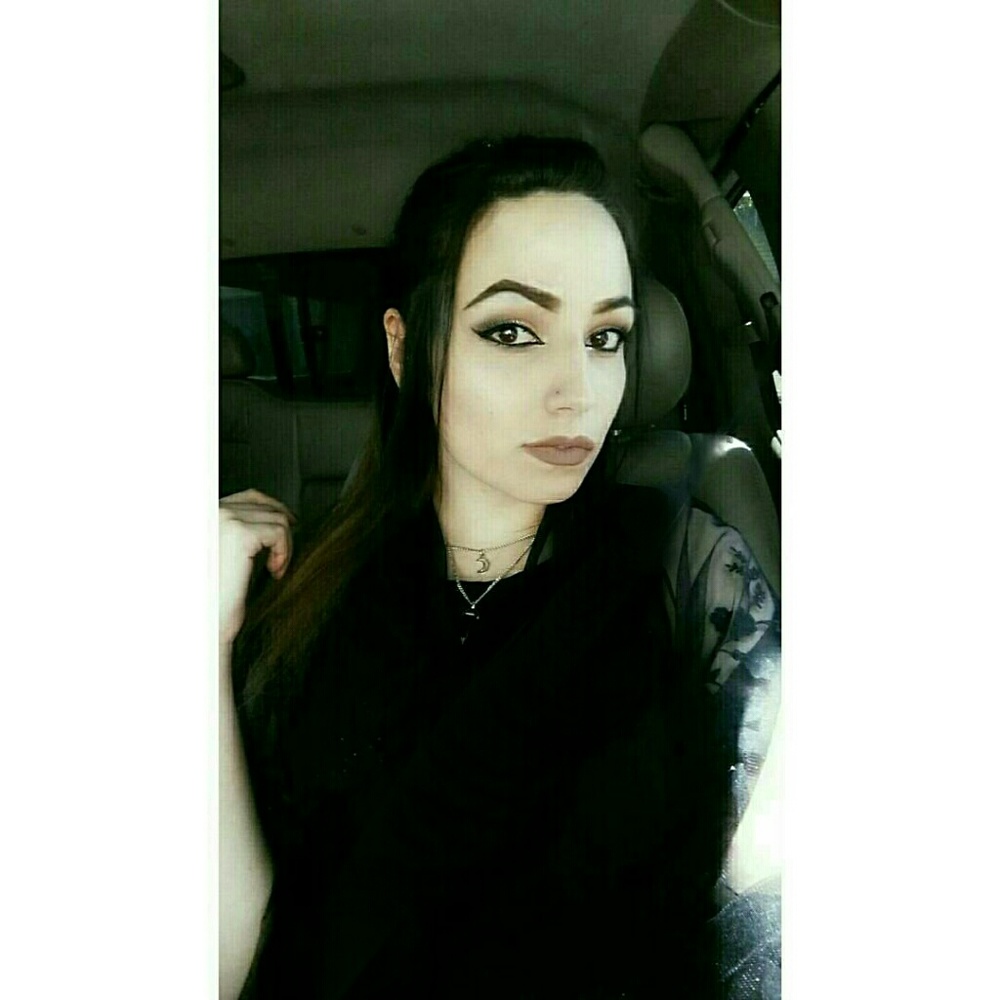 Meet your Posher, Anna